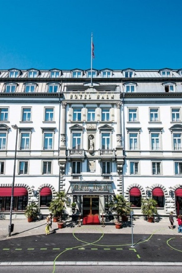 Hotel in the sunshine 