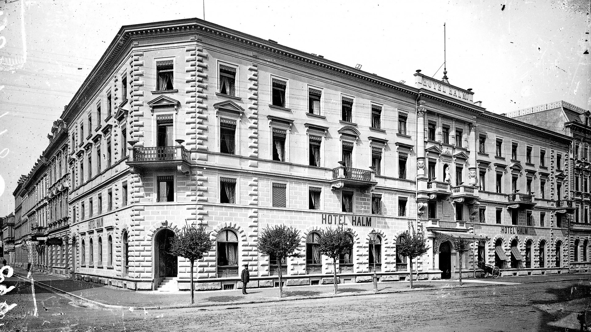 hotel lahmm