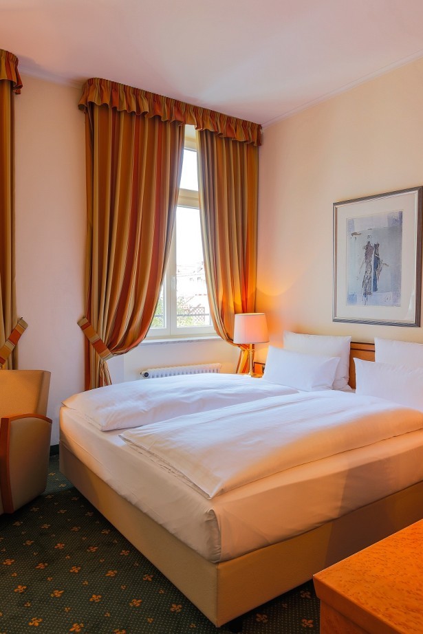 Standard double room at Hotel Halm Constance with comfortable furnishings.
